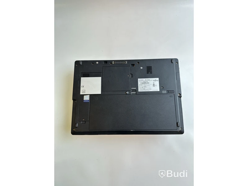 Dator Fujitsu Lifebook U747 inkl. Laddare och dock. OBS! Inget OS.