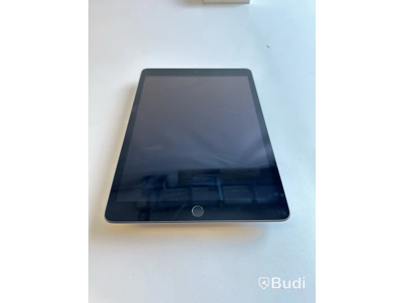 Surfplatta Apple iPad 8th gen 32GB inkl. Laddare.