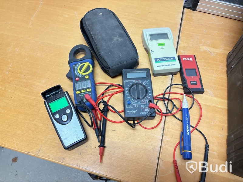 Avståndsmätare, fuktmätare, multimeter m.m.
