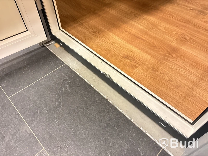 Altandörr Aluplast i komposit 980x2080 mm utåtgående