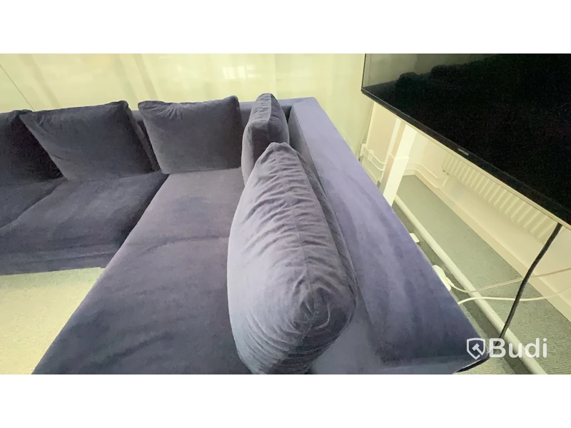 Soffa i sammet L310xL230 D100 H40 cm - fint skick.