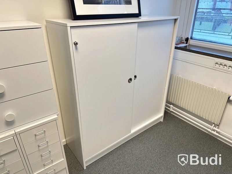 Bokhylla Lanab design L120 D41 H132 cm
