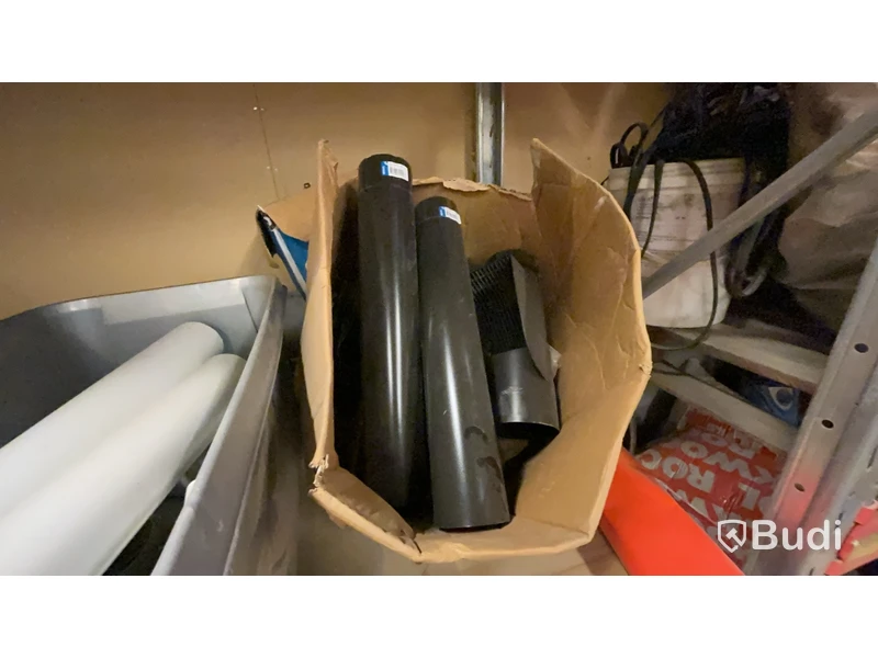 Byggmaterial, verktyg m.m. Stort parti.