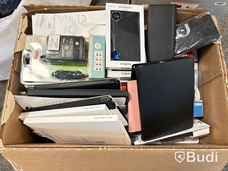 Diverse tillbehör till äldre mobiltelefoner
