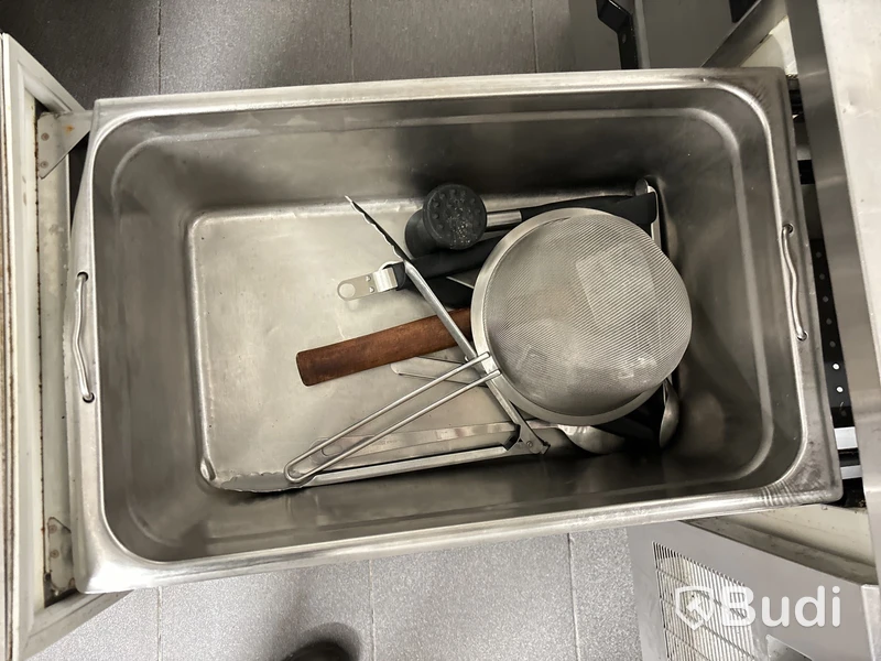 Rostfri bänk med 6 utdragslådor (saknar kompressor)