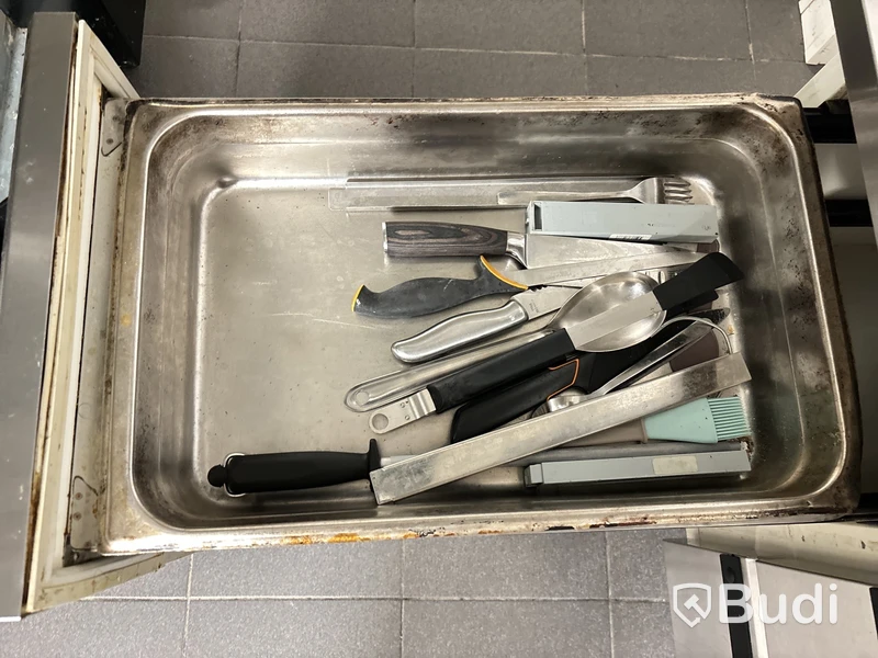 Rostfri bänk med 6 utdragslådor (saknar kompressor)