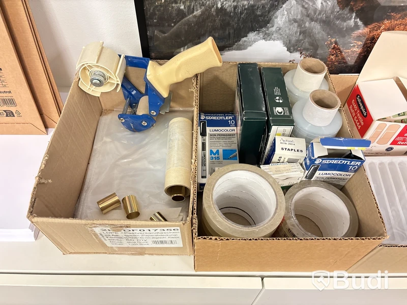Packbord, rullvagn, våg & packmaterial