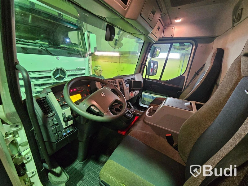 Lastbil Volvo FL 280 -2018 | Automat | 280hk | PLS-slåp med öppningsbarsida och baklyft