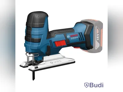 Bosch sticksåg GST 18V-LI S. OBS! Batteri och laddare medföljer ej, Ord. pris inkl. moms: ca 2300 kr
