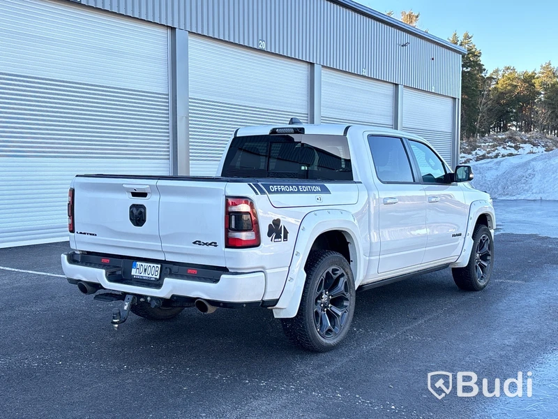 Pickup Dodge Ram 1500 Limited Night Offroad Edition | 1941 mil | 5,7L V8 Hemi | 2022