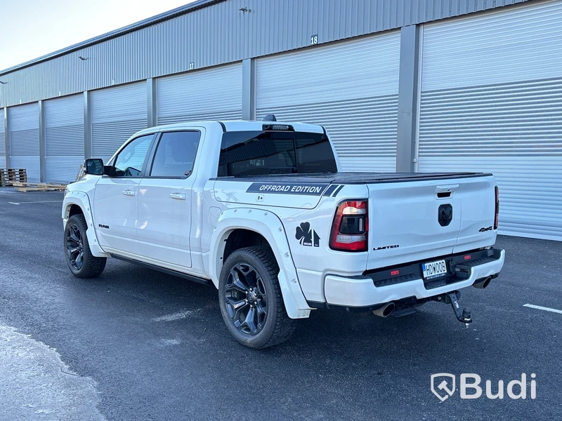 Pickup Dodge Ram 1500 Limited Night Offroad Edition | 1941 mil | 5,7L V8 Hemi | 2022