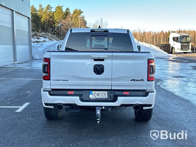 Pickup Dodge Ram 1500 Limited Night Offroad Edition | 1941 mil | 5,7L V8 Hemi | 2022