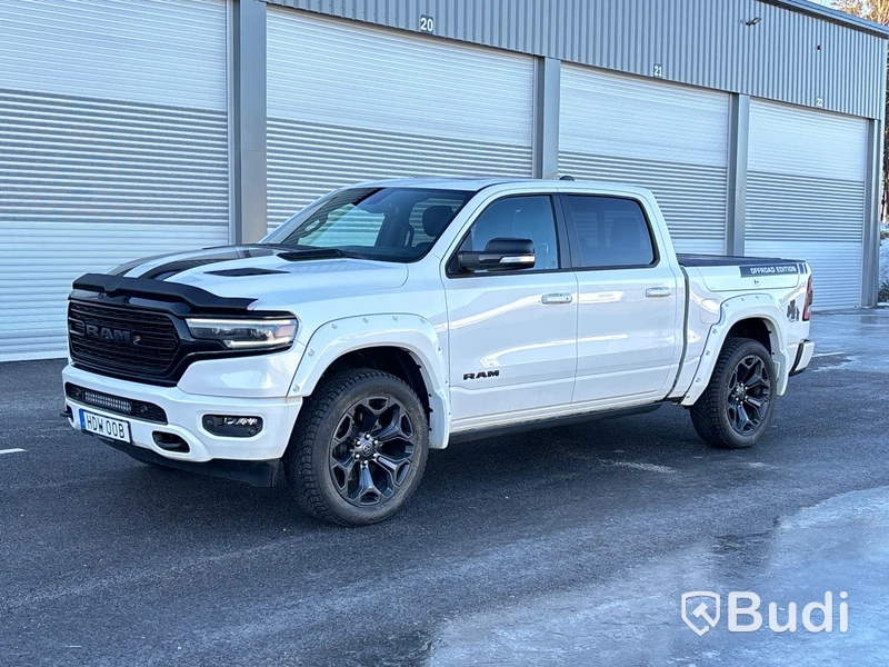 Pickup Dodge Ram 1500 Limited Night Offroad Edition | 1941 mil | 5,7L V8 Hemi | 2022
