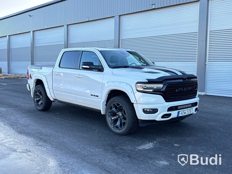 Pickup Dodge Ram 1500 Limited Night Offroad Edition | 1941 mil | 5,7L V8 Hemi | 2022