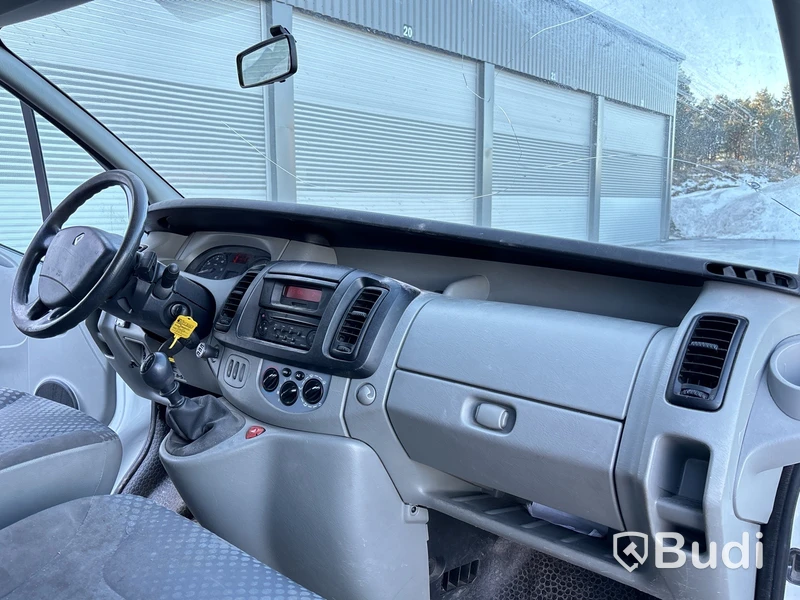 Skåpbil Renault Trafic 2.9t 2.0 dCi 2010