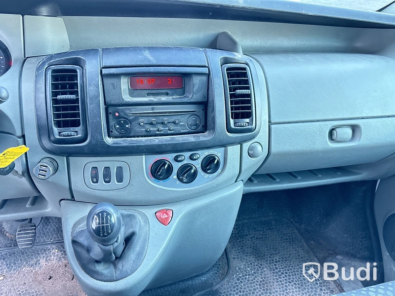 Skåpbil Renault Trafic 2.9t 2.0 dCi 2010