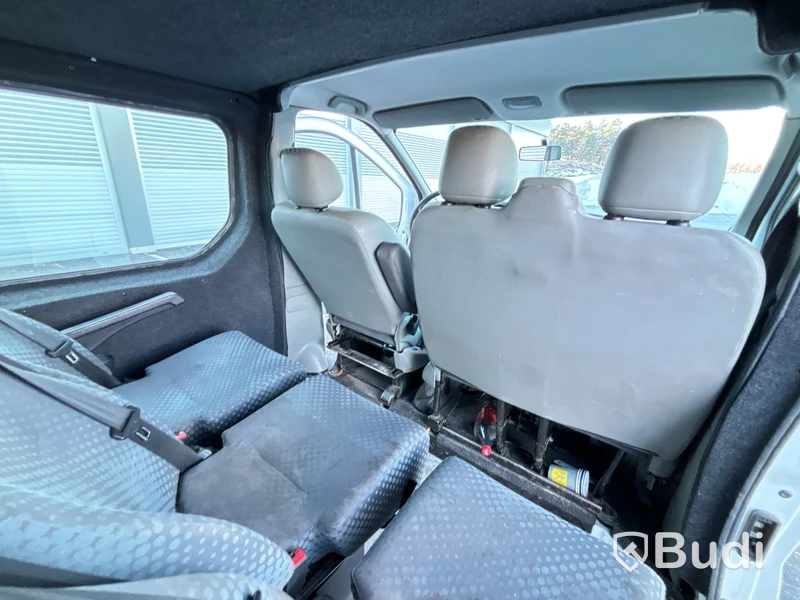 Skåpbil Renault Trafic 2.9t 2.0 dCi 2010