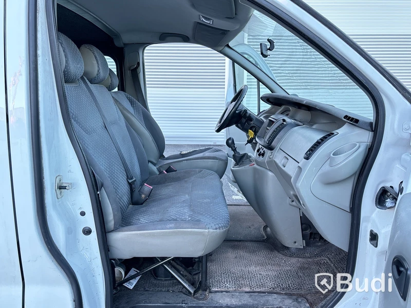 Skåpbil Renault Trafic 2.9t 2.0 dCi 2010