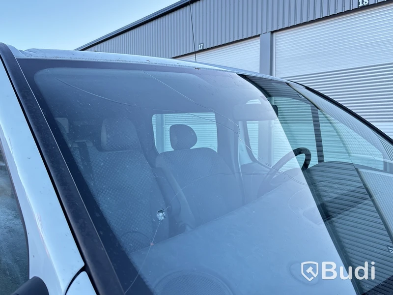 Skåpbil Renault Trafic 2.9t 2.0 dCi 2010