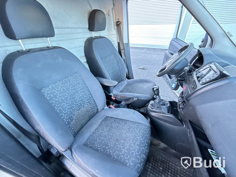 Skåpbil Fiat Doblo Maxi 1.3 Multijet 2013
