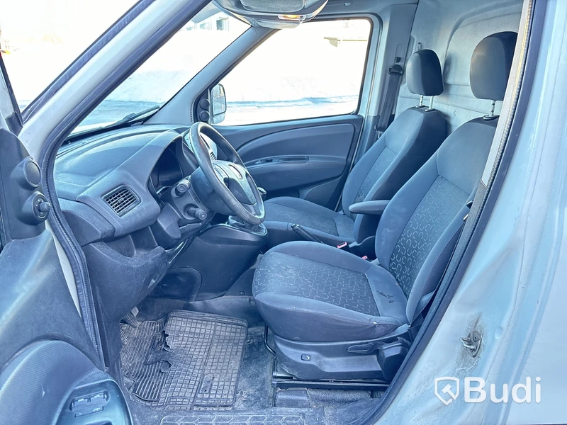 Skåpbil Fiat Doblo Maxi 1.3 Multijet 2013