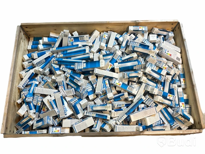 Parti med Philips kompakt lysrör, diverse modeller. Totalt ord. pris inkl. moms: ca 20000 kr
