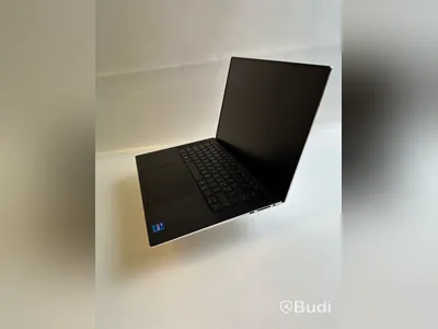 Dator Dell XPS 15 9520. OBS! INGET OS.