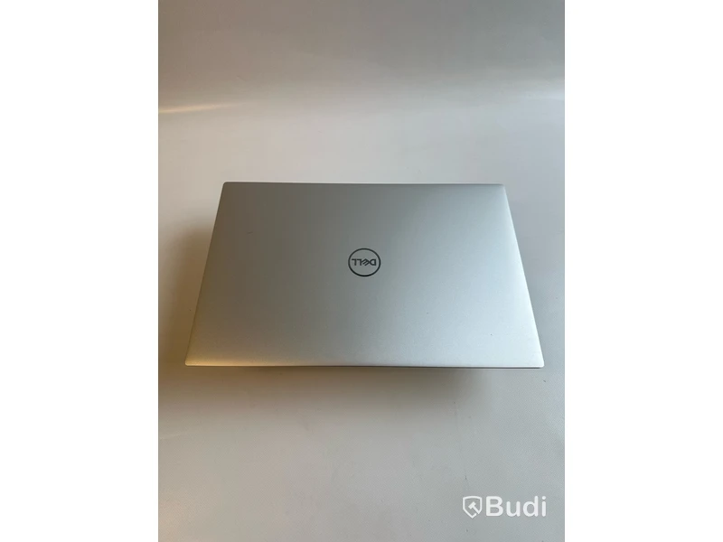 Dator Dell XPS 15 9520. OBS! INGET OS.