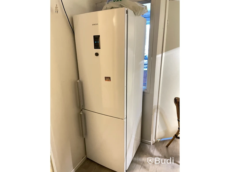 Kylskåp — Samsung RB33J3315WW
