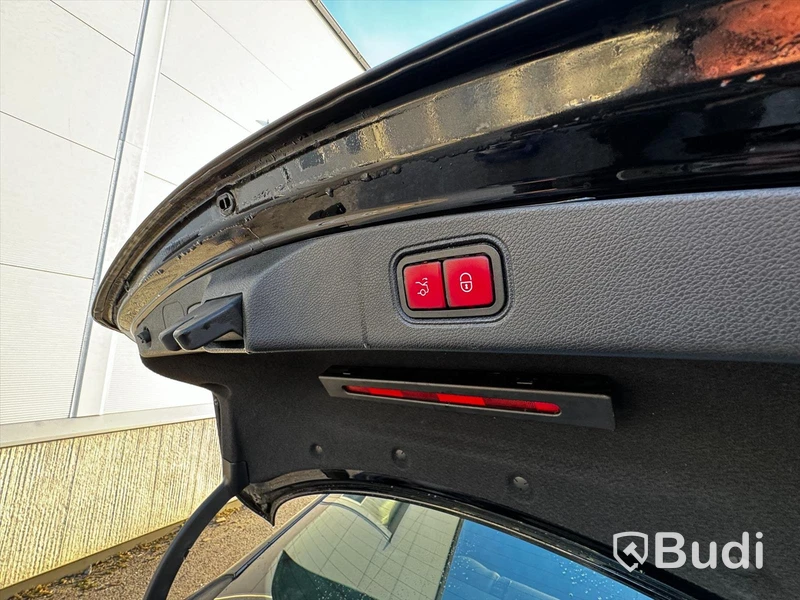 Mercedes-Benz E 220 d Coupé -2019 | AMG | 9G-Tronic | Pano | Widescreen
