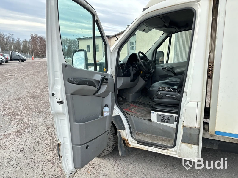 Volkswagen Crafter 35 volymskåp med bakgavellyft 2.0 TDI (163hk) -2011
