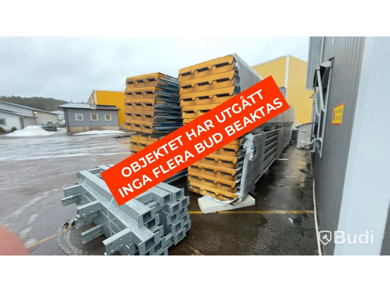 Komplett industrihall med 14 portar - (48,5 x 10 m)