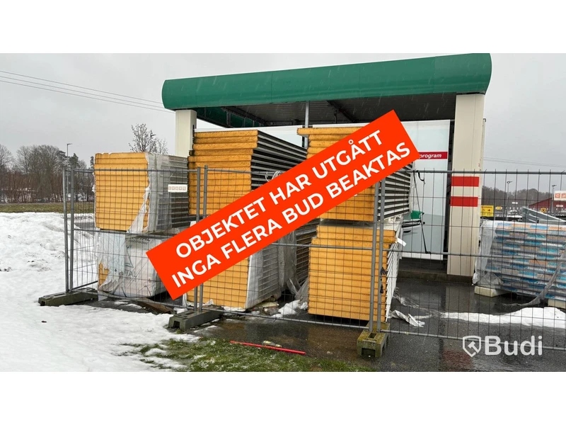 Komplett industrihall med 14 portar - (48,5 x 10 m)