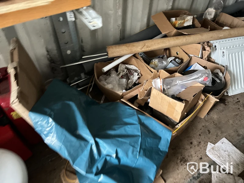 Container 20 fot med innehåll