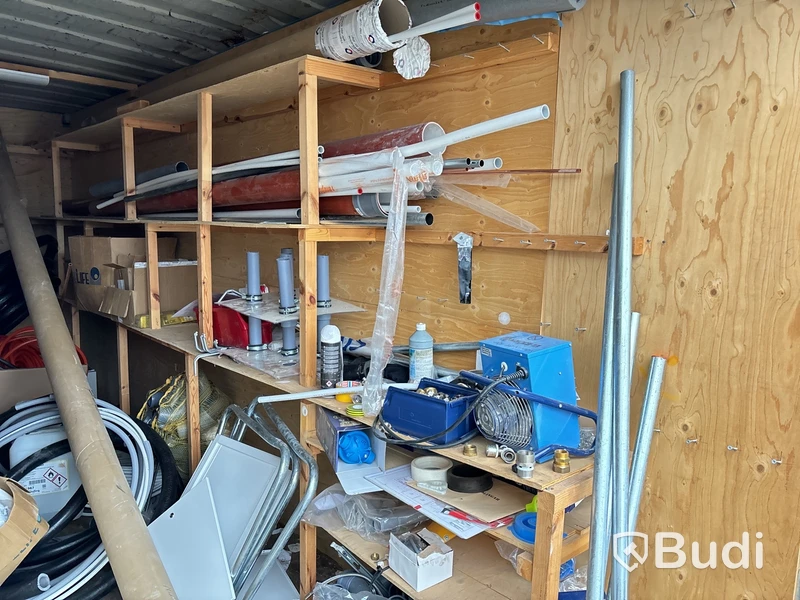Container 20 fot med innehåll