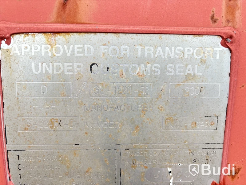 Container 20 fot med innehåll