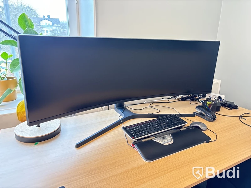 Datorskärm 49 tum, curved. Samsung