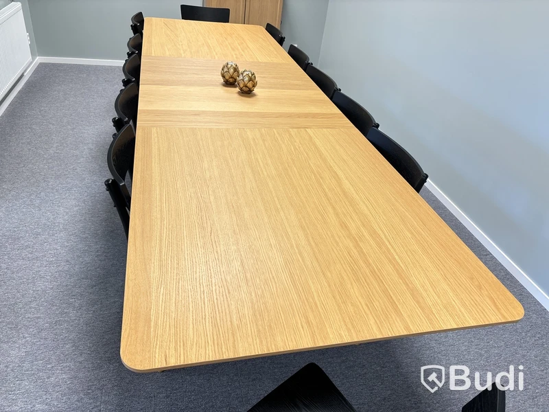 Konferensmöbel