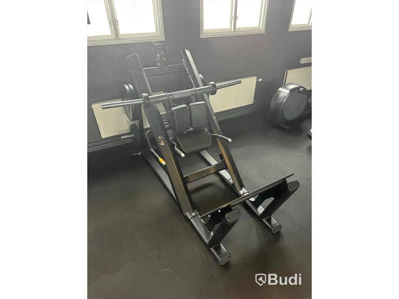 Plate Loaded Hack Squat/Benpress - Precor