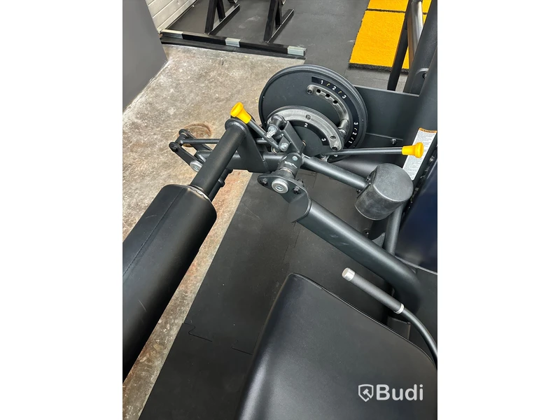 Leg Extension/Leg Curl - Precor Vitality