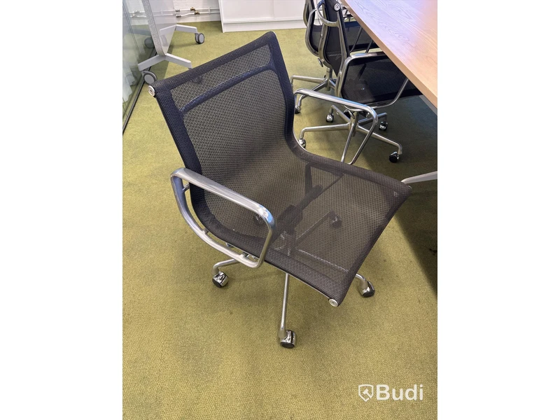 Stort konferensbord och 11 st stolar, Herman Miller Eames