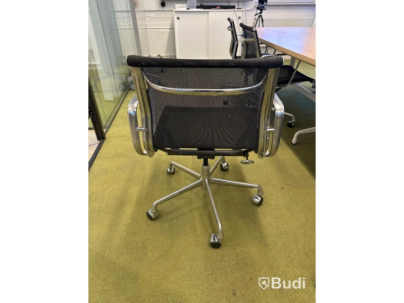 Stort konferensbord och 11 st stolar, Herman Miller Eames