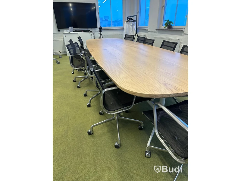 Stort konferensbord och 11 st stolar, Herman Miller Eames