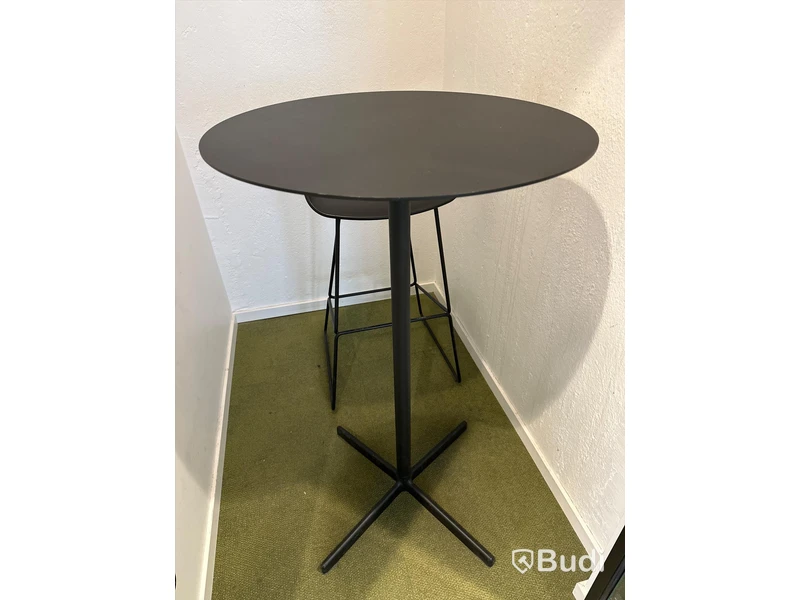 Barbord, metall och barstol, HAY