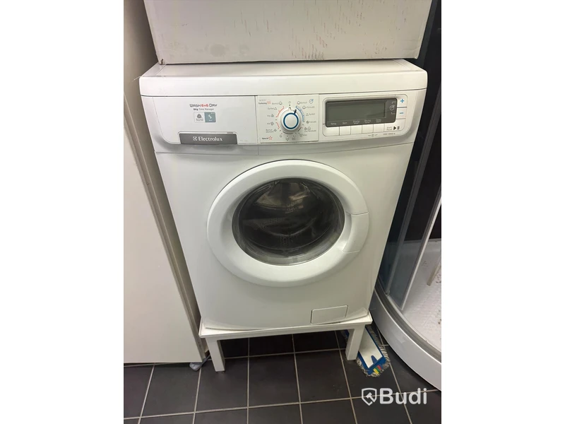 Tvättmaskin med ställ - Electrolux