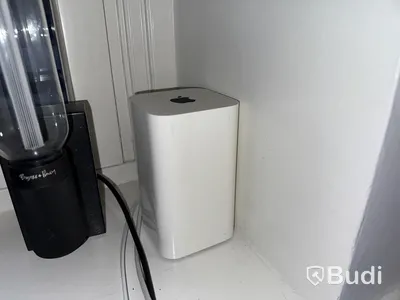 Apple Airport Base Station