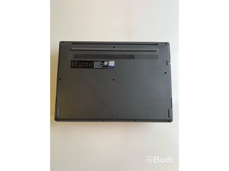 Dator Lenovo V130-14IKB inkl laddare.