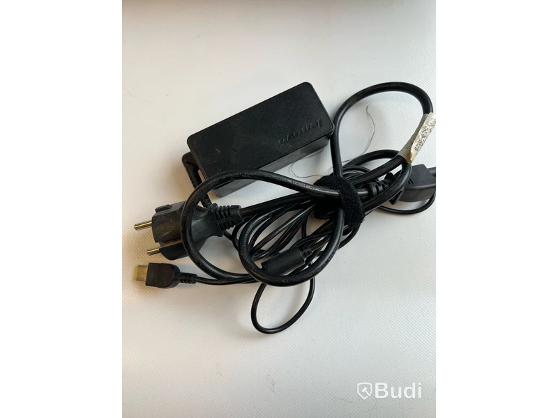 Dator Lenovo V130-14IKB inkl laddare.