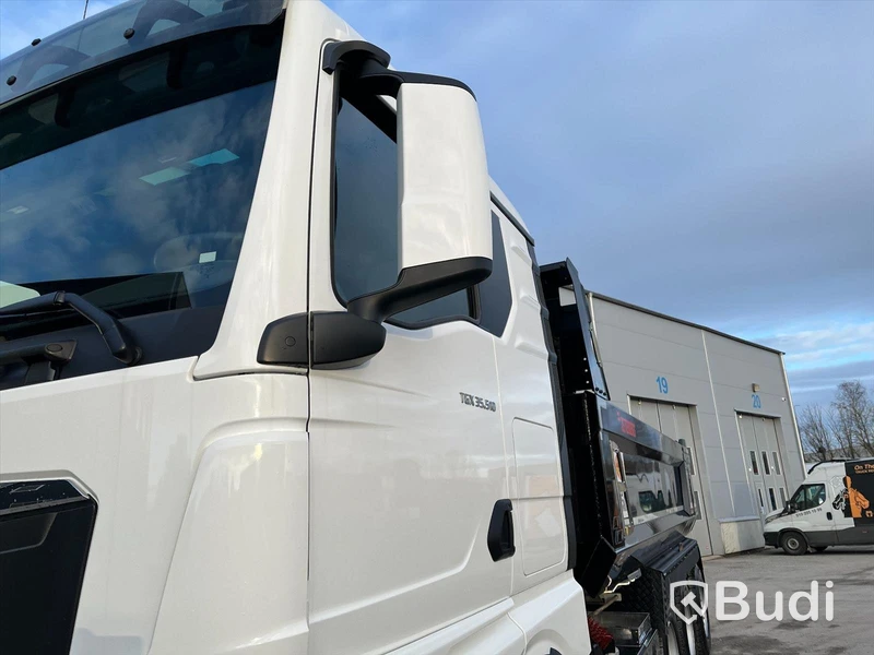 Tippbil schakt MAN TGX 35.510 8X4-4 BL CH -2023 | Zetterbergs