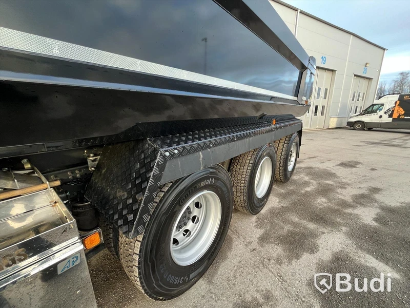 Tippbil schakt MAN TGX 35.510 8X4-4 BL CH -2023 | Zetterbergs